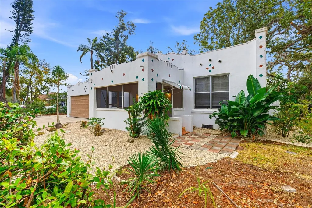 1706 4th Avenue E Bradenton FL 34208