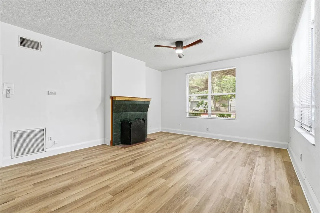 1706 4th Avenue E Bradenton FL 34208