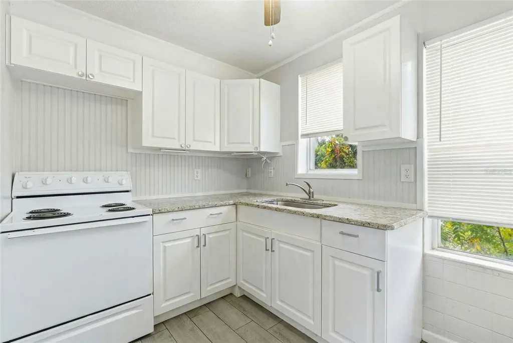 1706 4th Avenue E Bradenton FL 34208