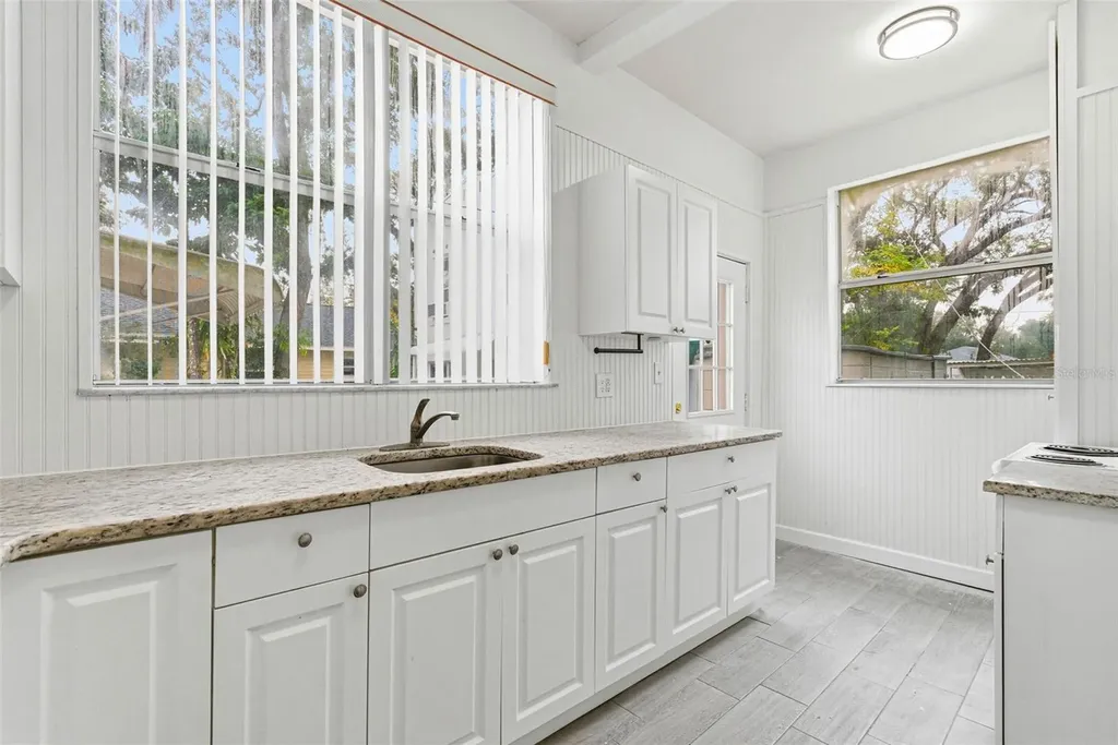 1706 4th Avenue E Bradenton FL 34208