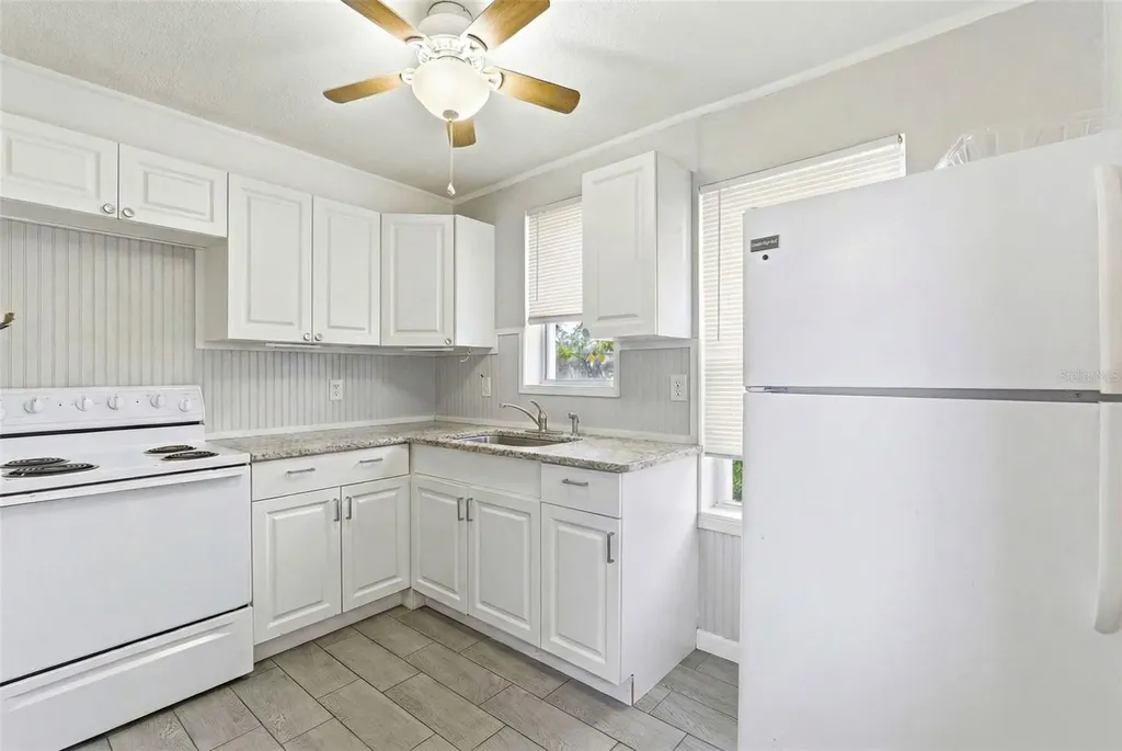 1706 4th Avenue E Bradenton FL 34208