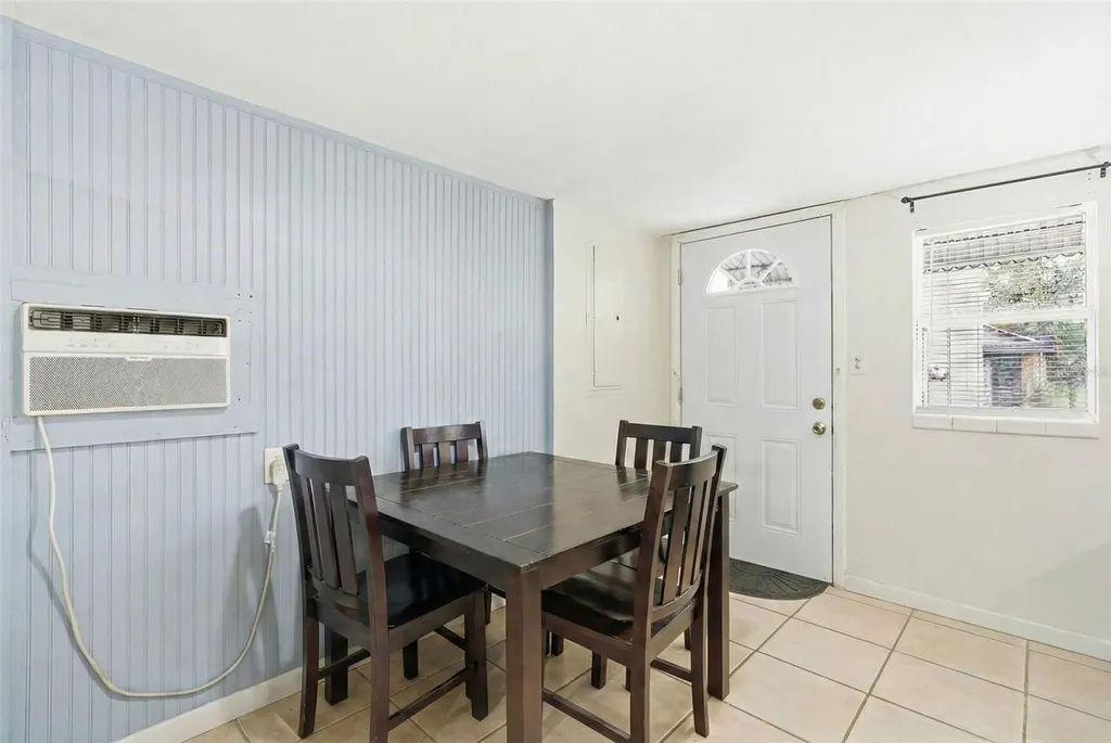 1706 4th Avenue E Bradenton FL 34208