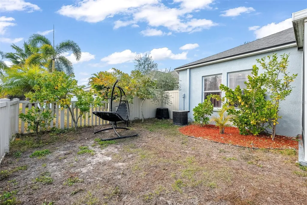 6811 Monarch Park Drive Apollo Beach FL 33572