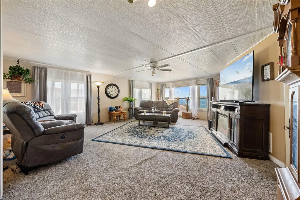 121 Bonnie Drive Auburndale FL 33823