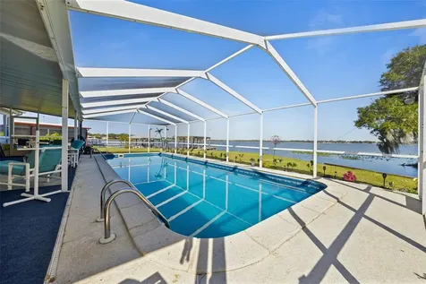 121 Bonnie Drive Auburndale FL 33823