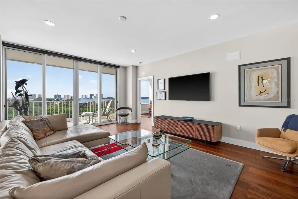 1 Seaside Lane Belleair FL 33756