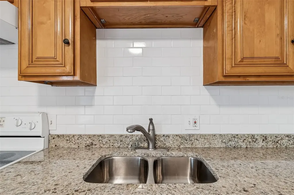 10970 Grove Terrace Seminole FL 33772