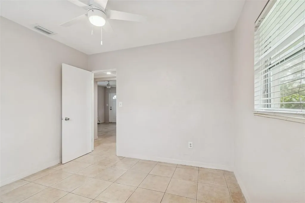 10970 Grove Terrace Seminole FL 33772