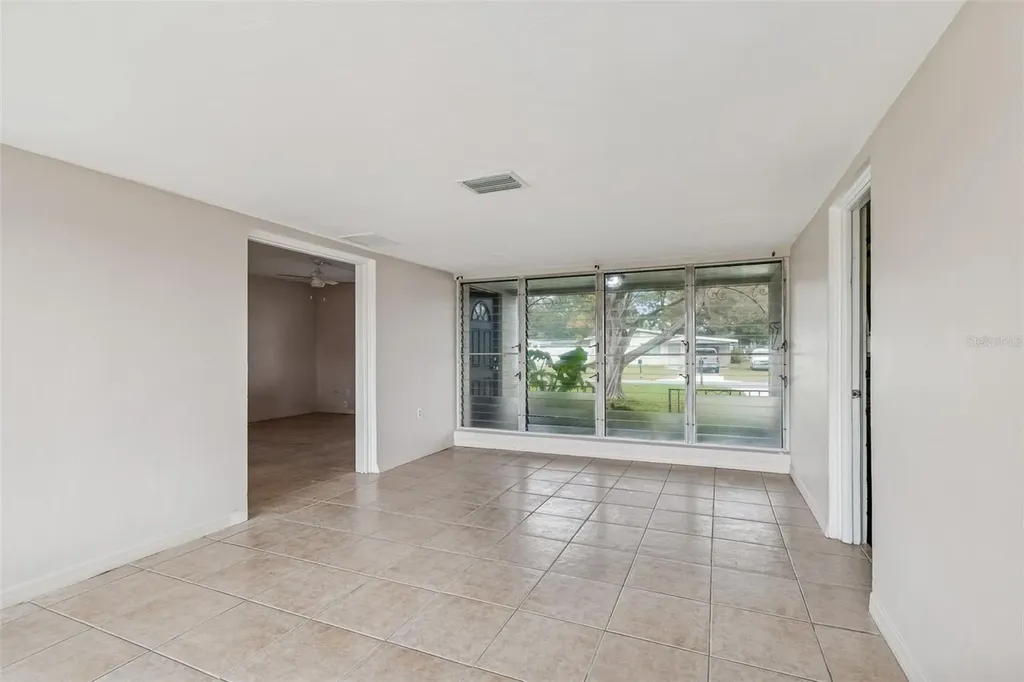 10970 Grove Terrace Seminole FL 33772