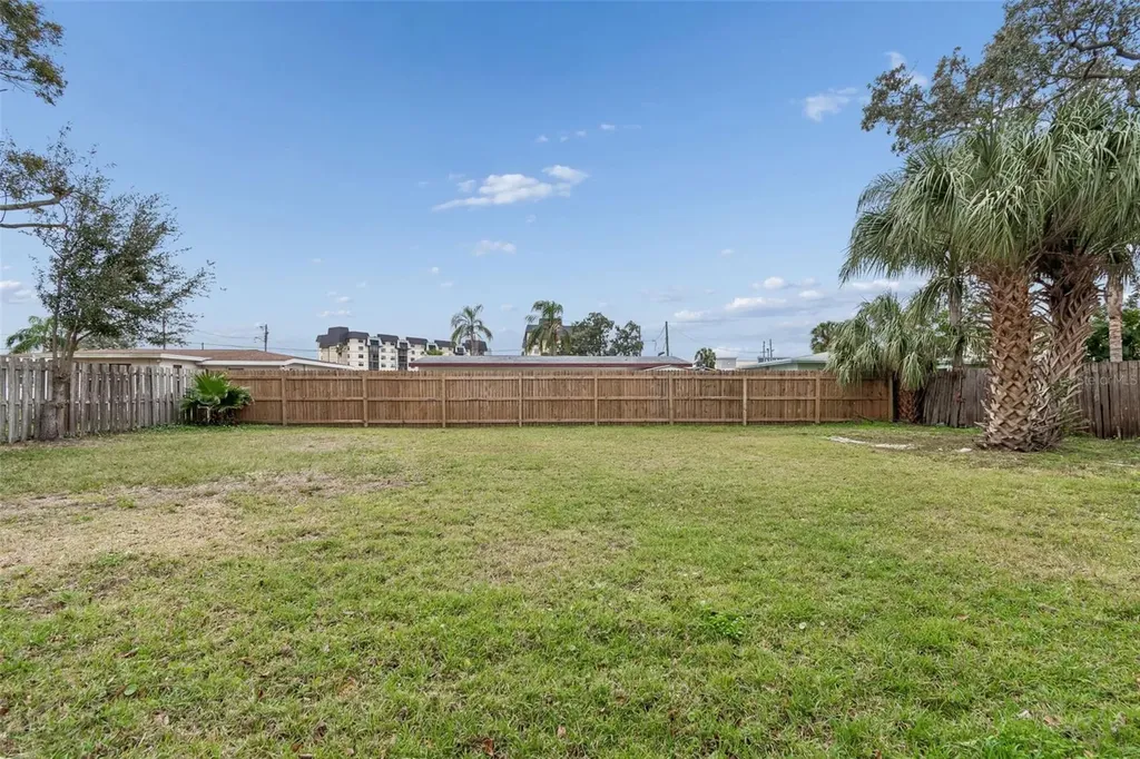 10970 Grove Terrace Seminole FL 33772