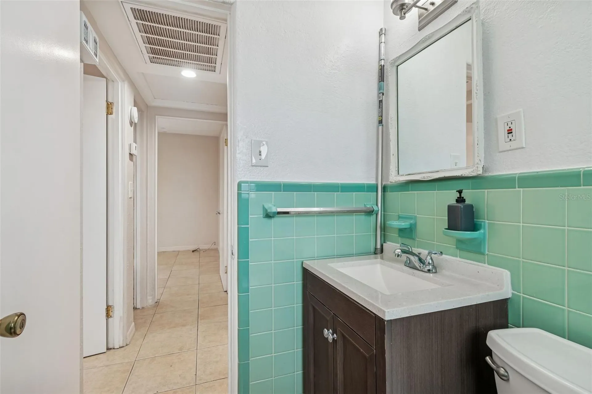 10970 Grove Terrace Seminole FL 33772