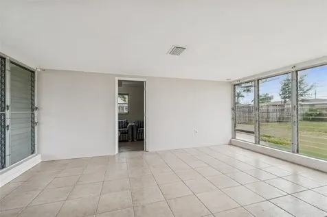 10970 Grove Terrace Seminole FL 33772