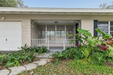 10970 Grove Terrace Seminole FL 33772