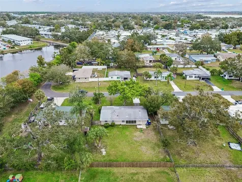 10970 Grove Terrace Seminole FL 33772