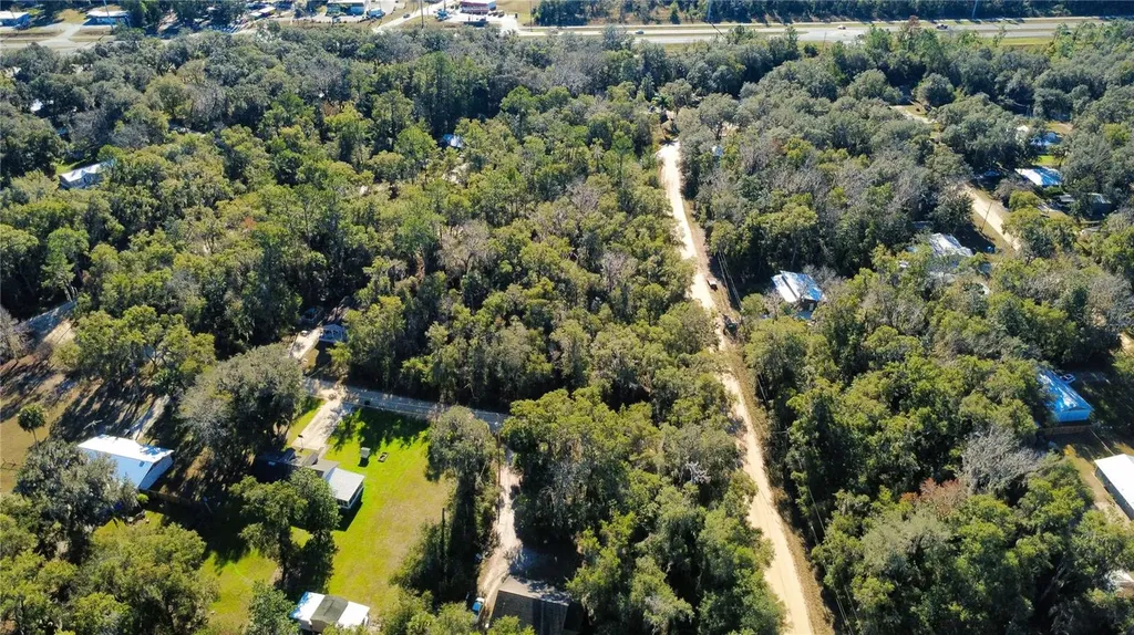 110 Leeward Road Satsuma FL 32189