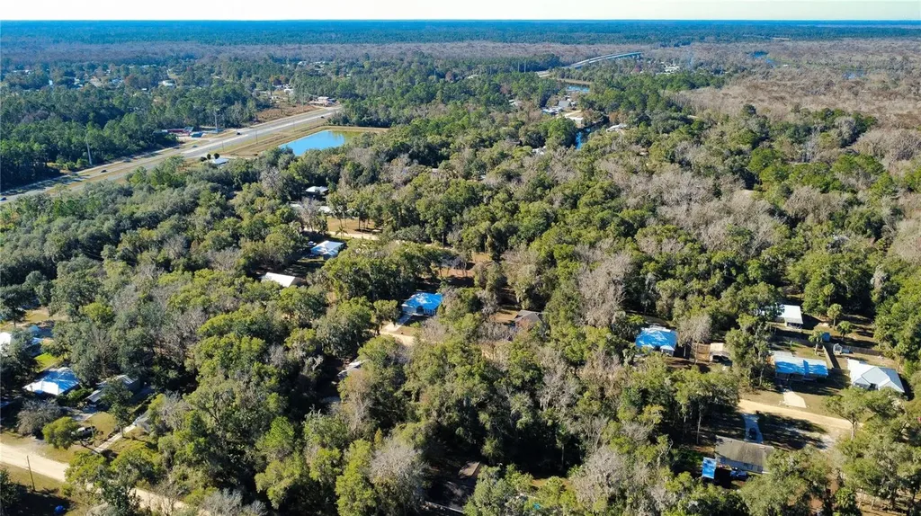 110 Leeward Road Satsuma FL 32189