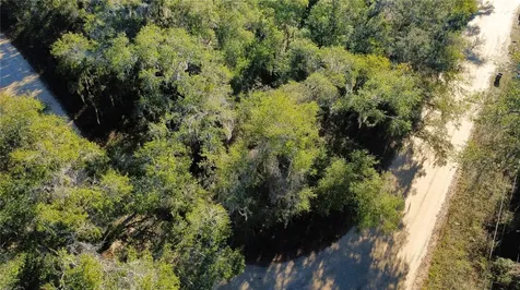 110 Leeward Road Satsuma FL 32189