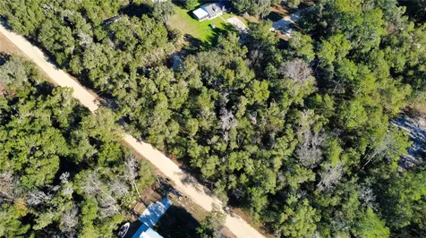 110 Leeward Road Satsuma FL 32189
