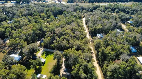 110 Leeward Road Satsuma FL 32189