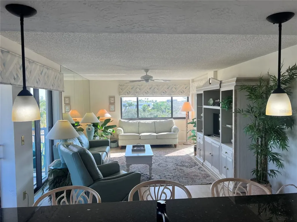 1001 Point Of Rocks Road Sarasota FL 34242