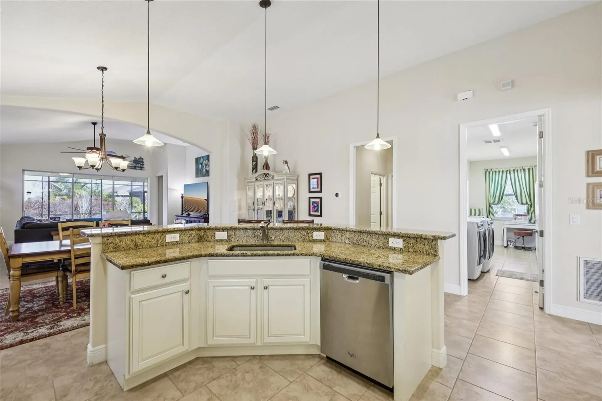 2489 Pawtucket Pass Mount Dora FL 32757