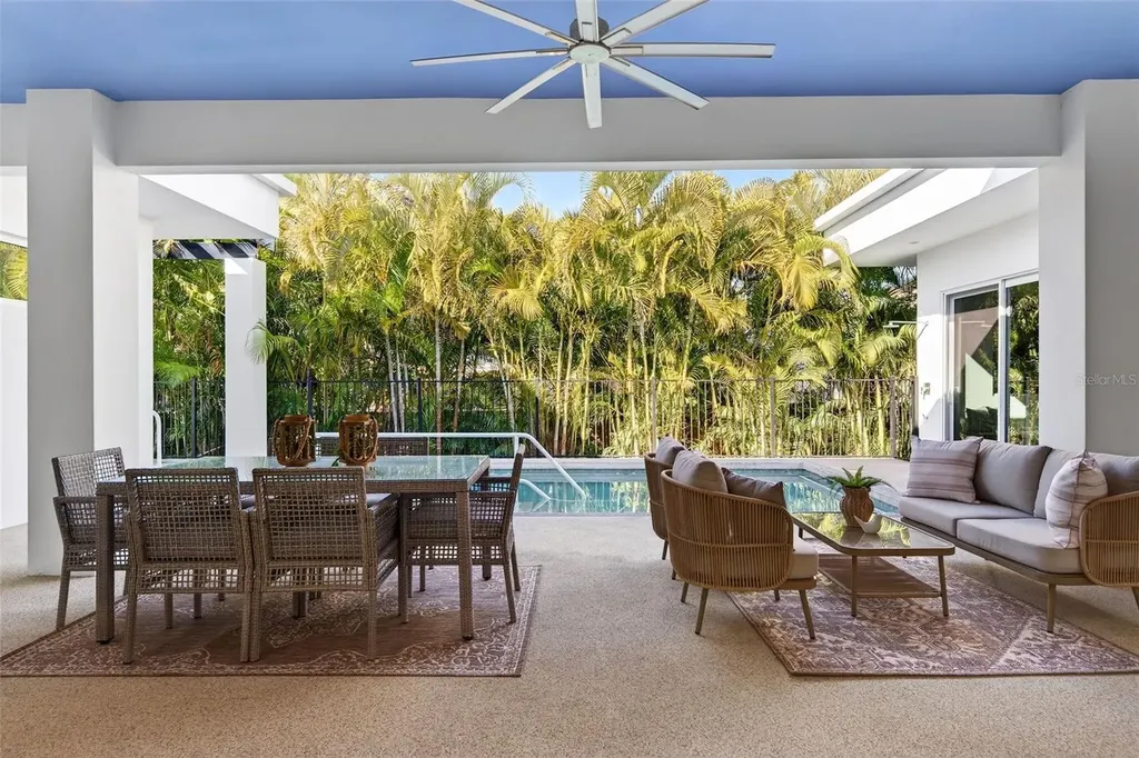 405 Edwards Drive Sarasota FL 34243