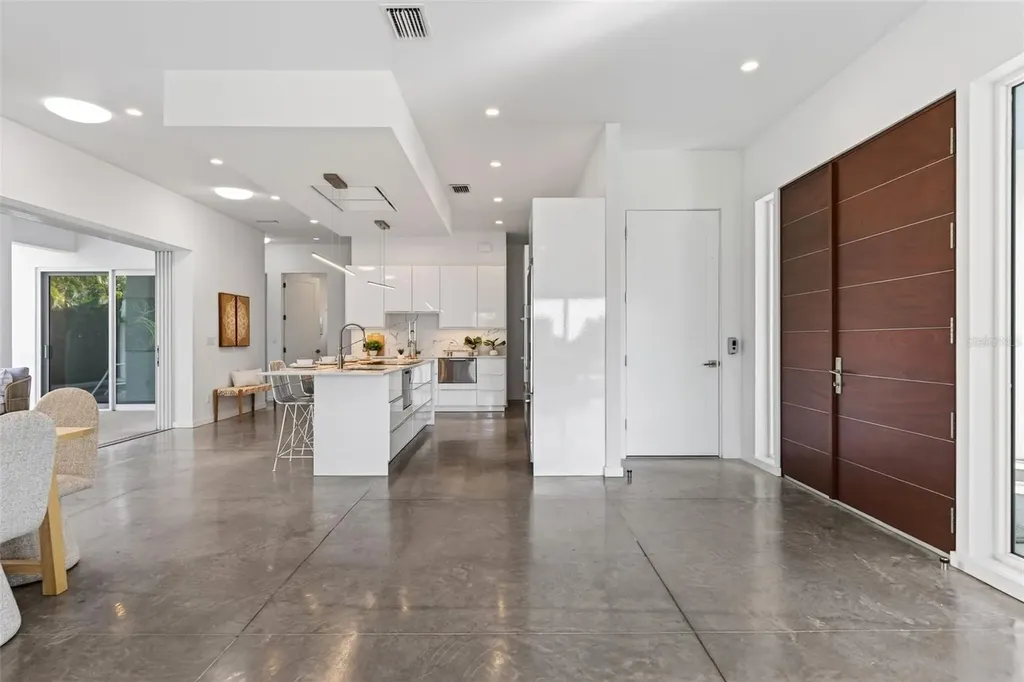 405 Edwards Drive Sarasota FL 34243