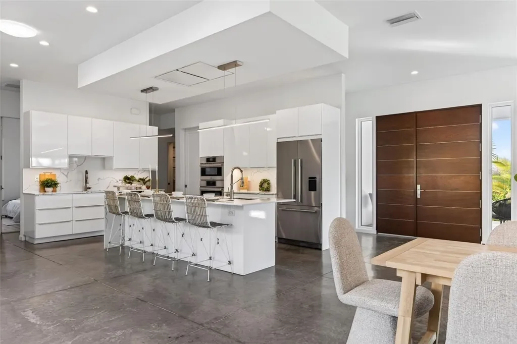 405 Edwards Drive Sarasota FL 34243
