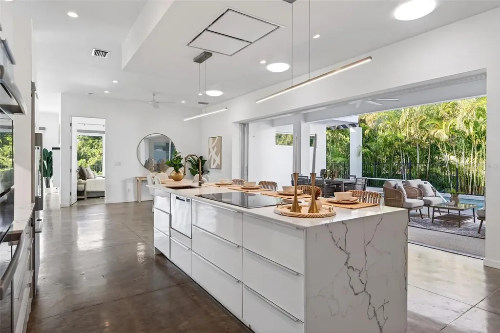 405 Edwards Drive Sarasota FL 34243