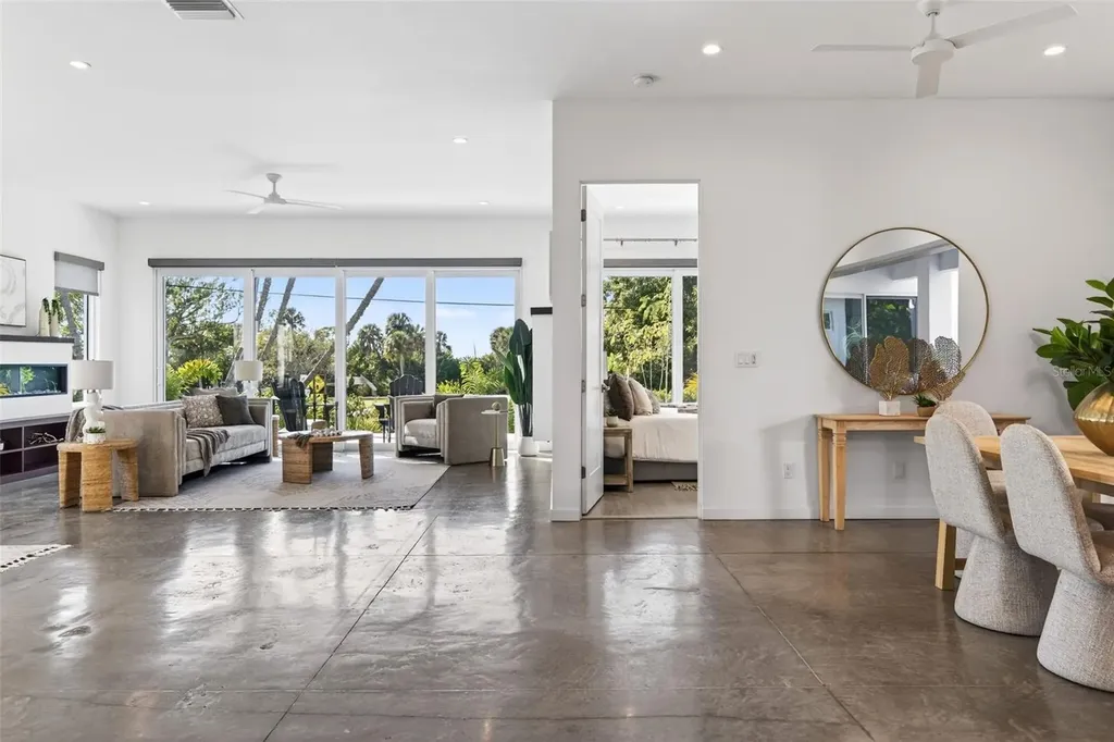 405 Edwards Drive Sarasota FL 34243