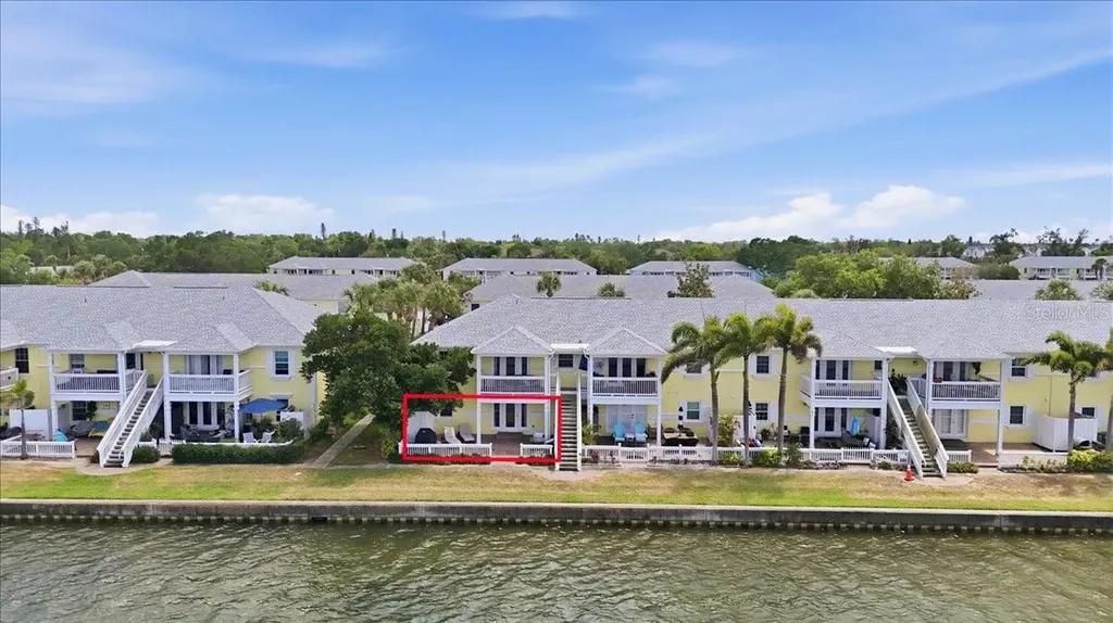 205 Pompano Drive SE St Petersburg FL 33705