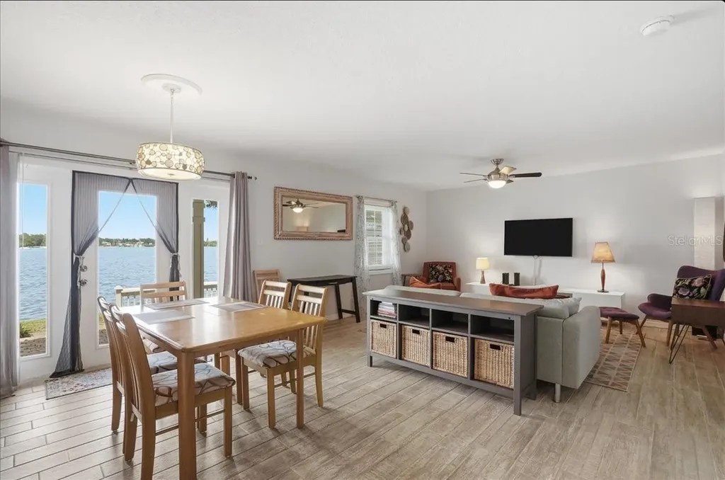 205 Pompano Drive SE St Petersburg FL 33705