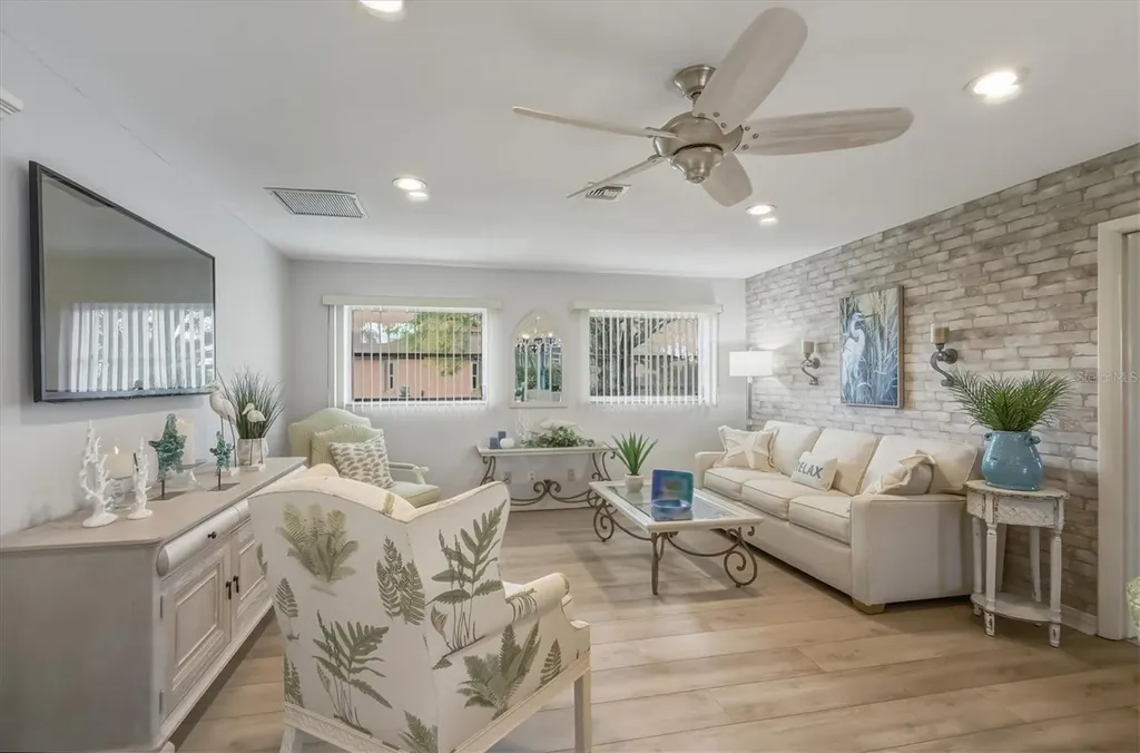 12577 SW Kings Row Lake Suzy FL 34269