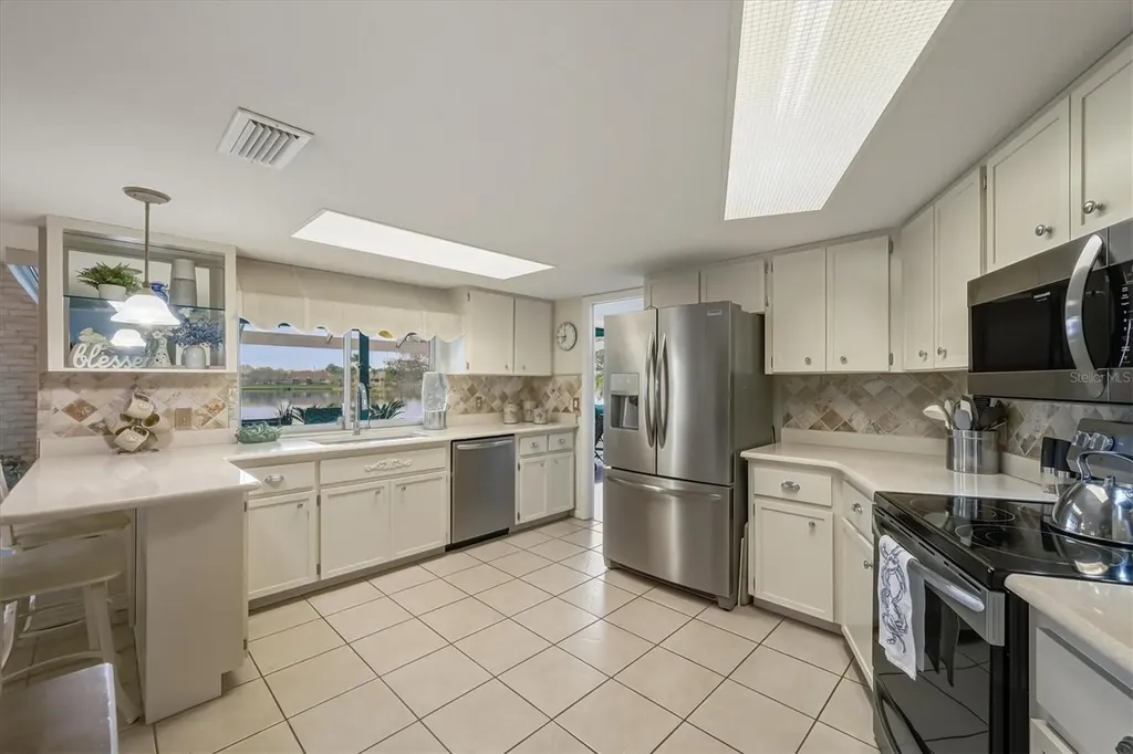 12577 SW Kings Row Lake Suzy FL 34269