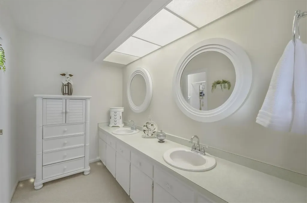 12577 SW Kings Row Lake Suzy FL 34269