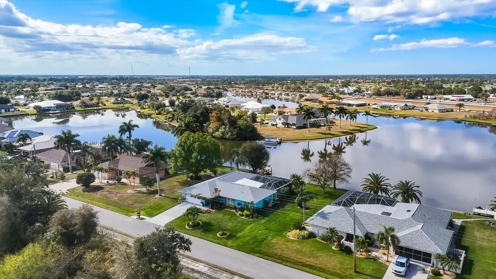 12577 SW Kings Row Lake Suzy FL 34269