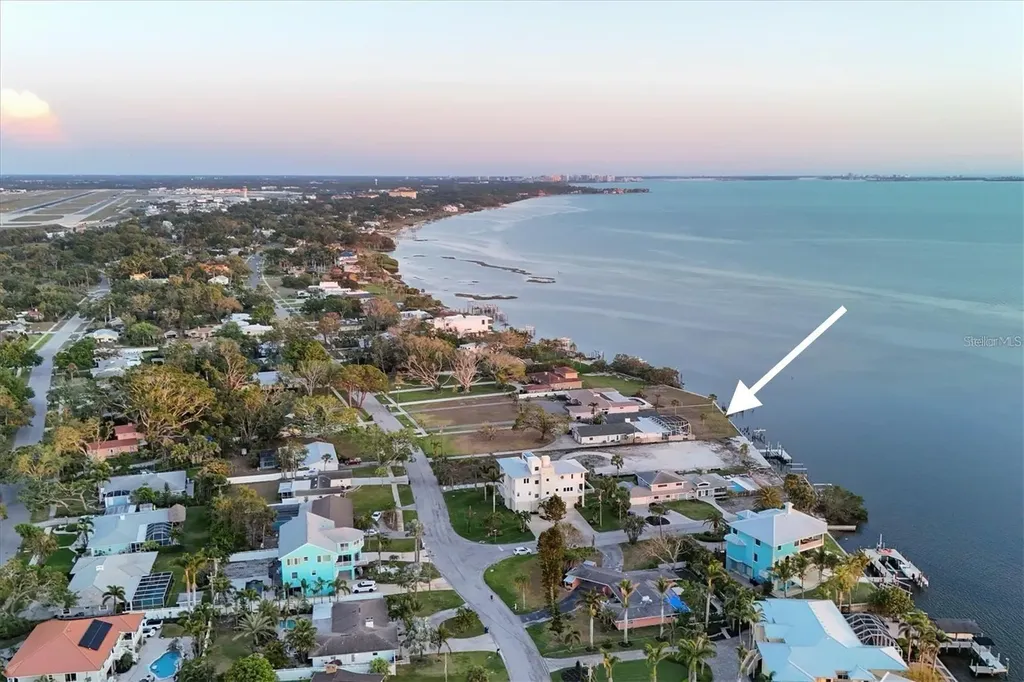 7318 Westmoreland Drive Sarasota FL 34243