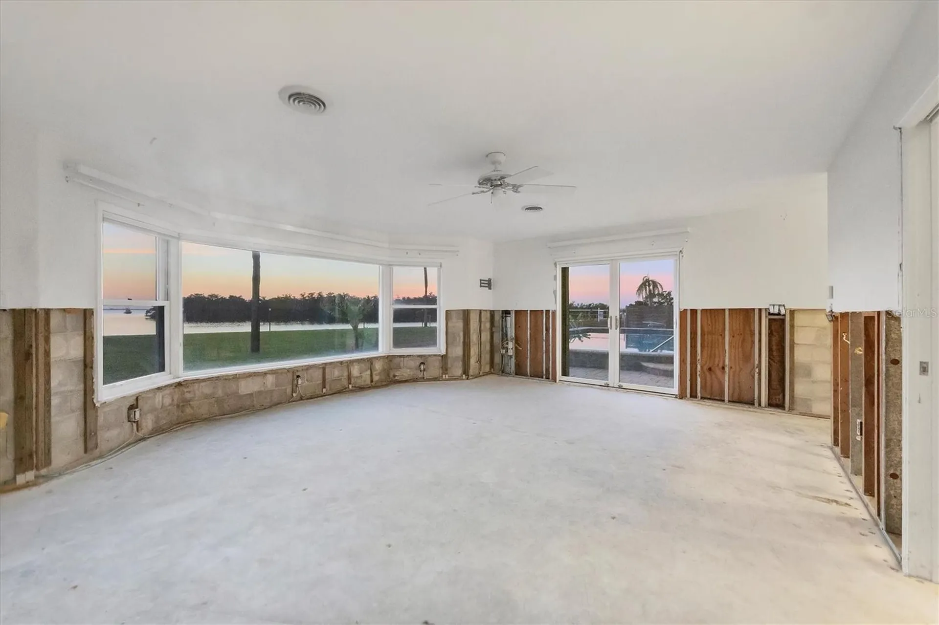 7318 Westmoreland Drive Sarasota FL 34243