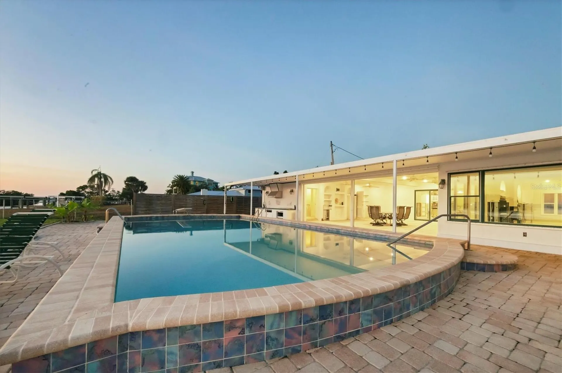 7318 Westmoreland Drive Sarasota FL 34243