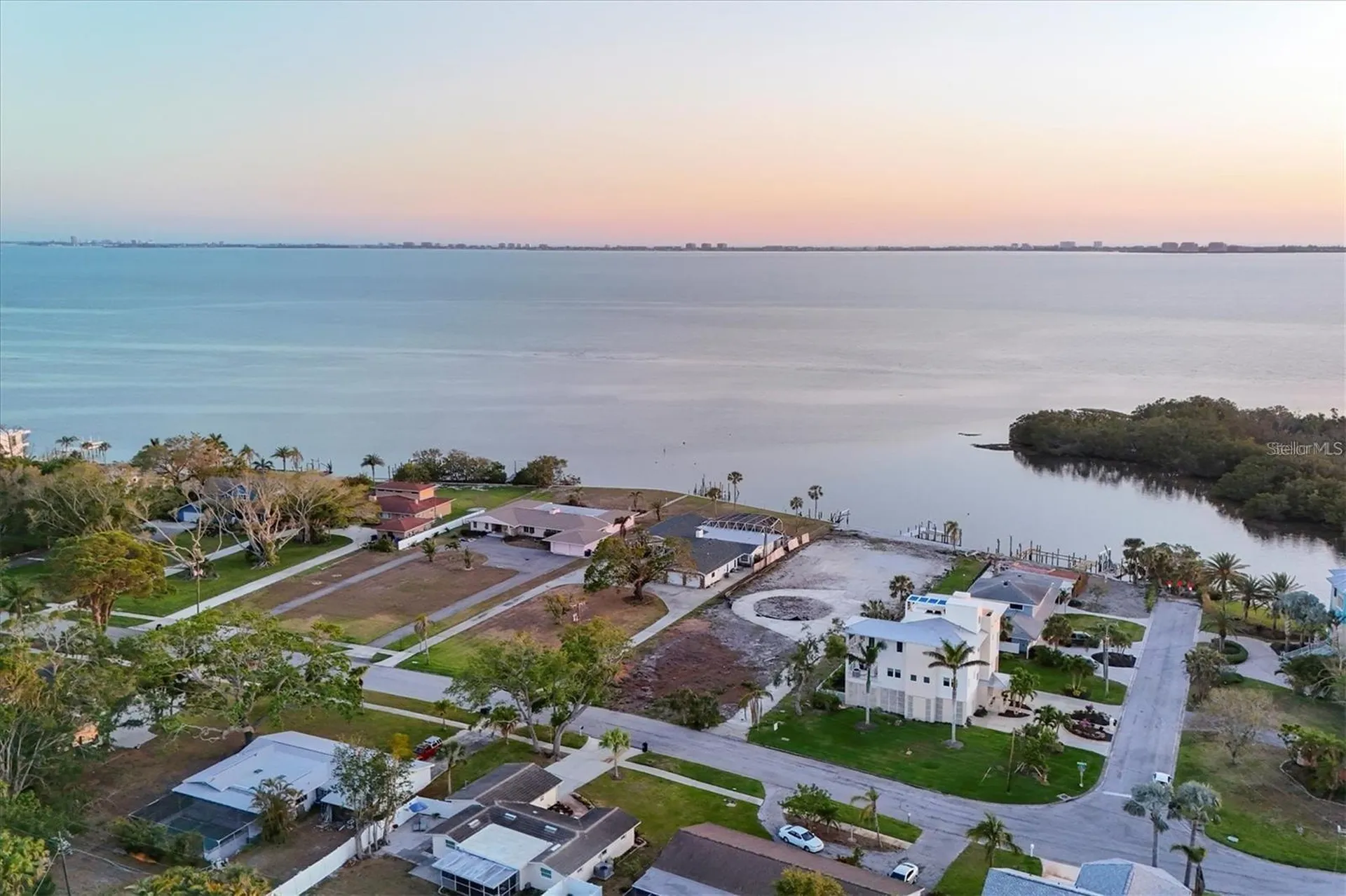 7318 Westmoreland Drive Sarasota FL 34243
