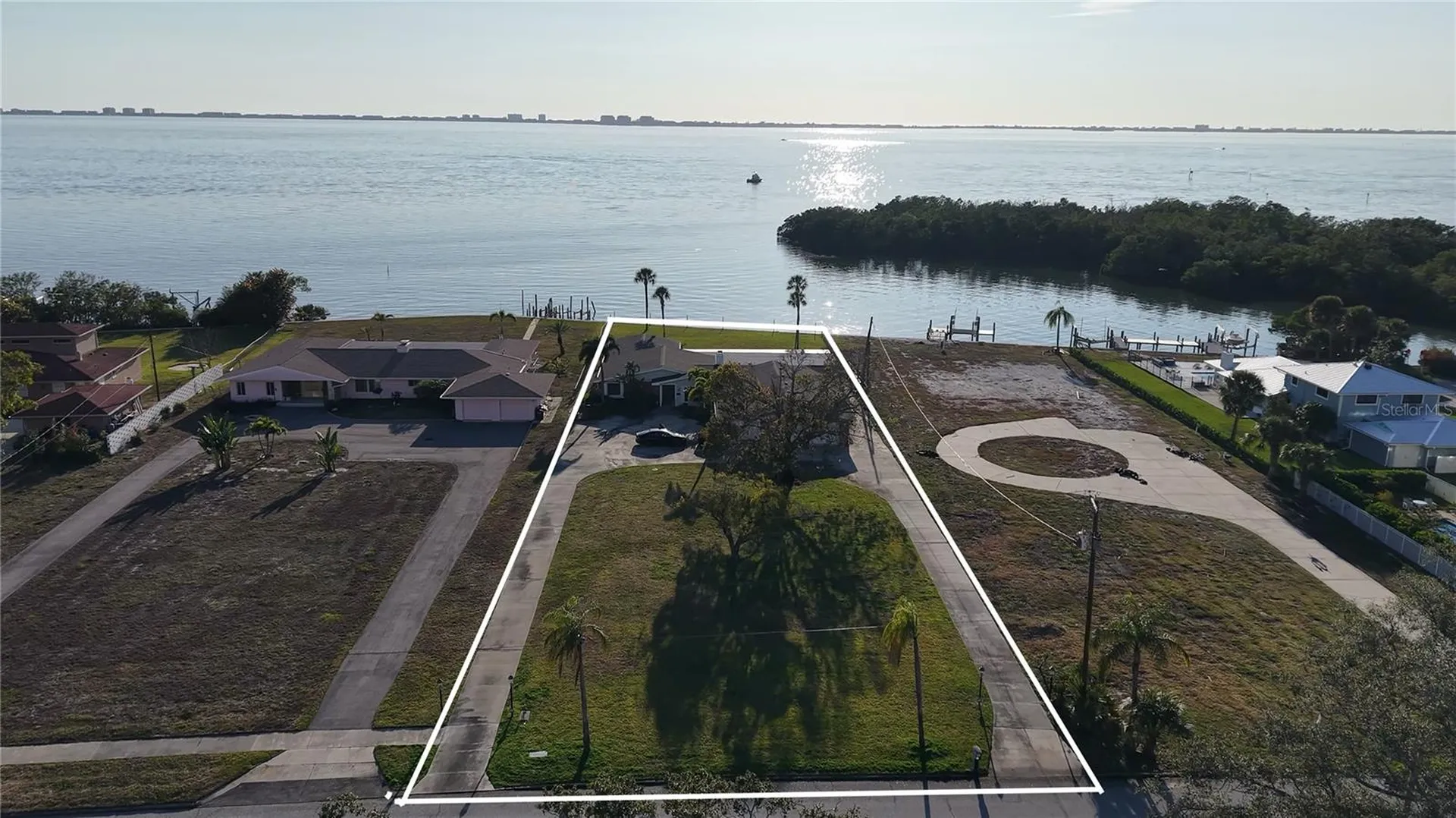 7318 Westmoreland Drive Sarasota FL 34243