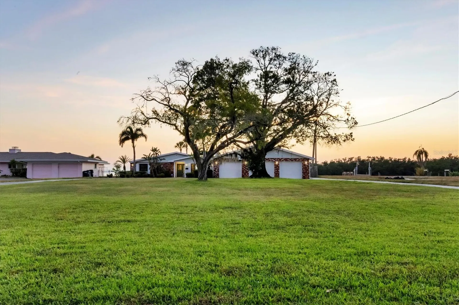 7318 Westmoreland Drive Sarasota FL 34243