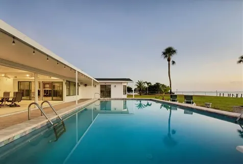 7318 Westmoreland Drive Sarasota FL 34243