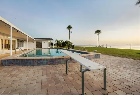 7318 Westmoreland Drive Sarasota FL 34243