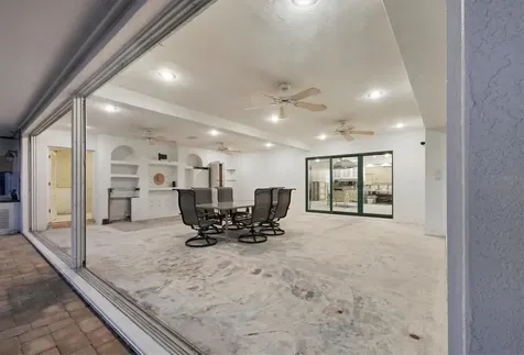 7318 Westmoreland Drive Sarasota FL 34243
