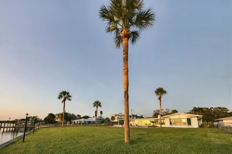 7318 Westmoreland Drive Sarasota FL 34243