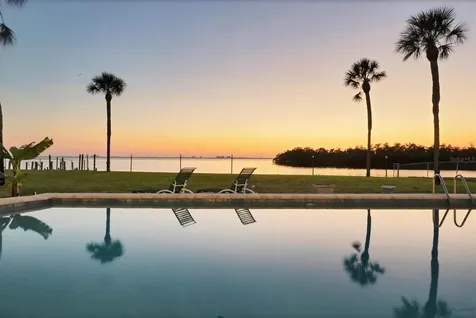 7318 Westmoreland Drive Sarasota FL 34243