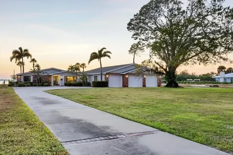7318 Westmoreland Drive Sarasota FL 34243