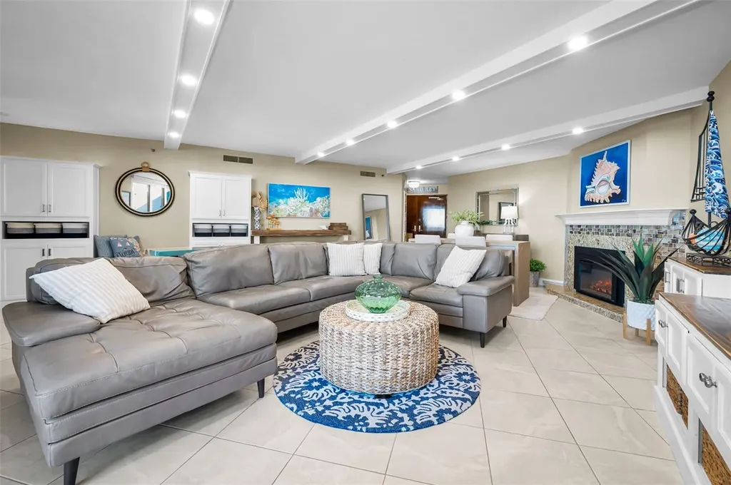 1660 Gulf Boulevard Clearwater Beach FL 33767