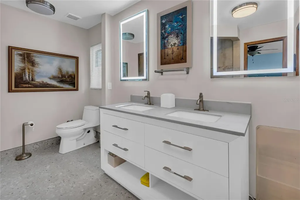 1035 Sirus Trail Sarasota FL 34232